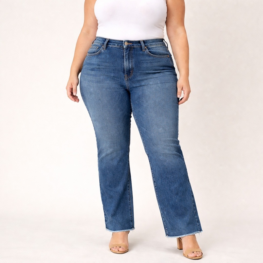 Good American Good Legs Straight Jeans 15 Plus Mid Rise Raw Hem NWT